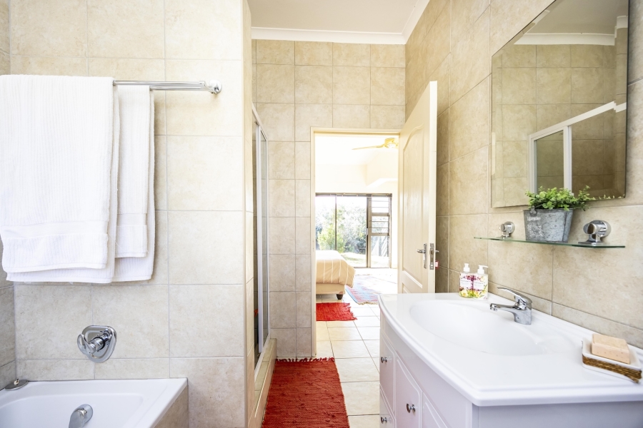 4 Bedroom Property for Sale in Cintsa East Eastern Cape